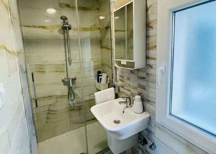 Daire Castellanos, 10 Suances